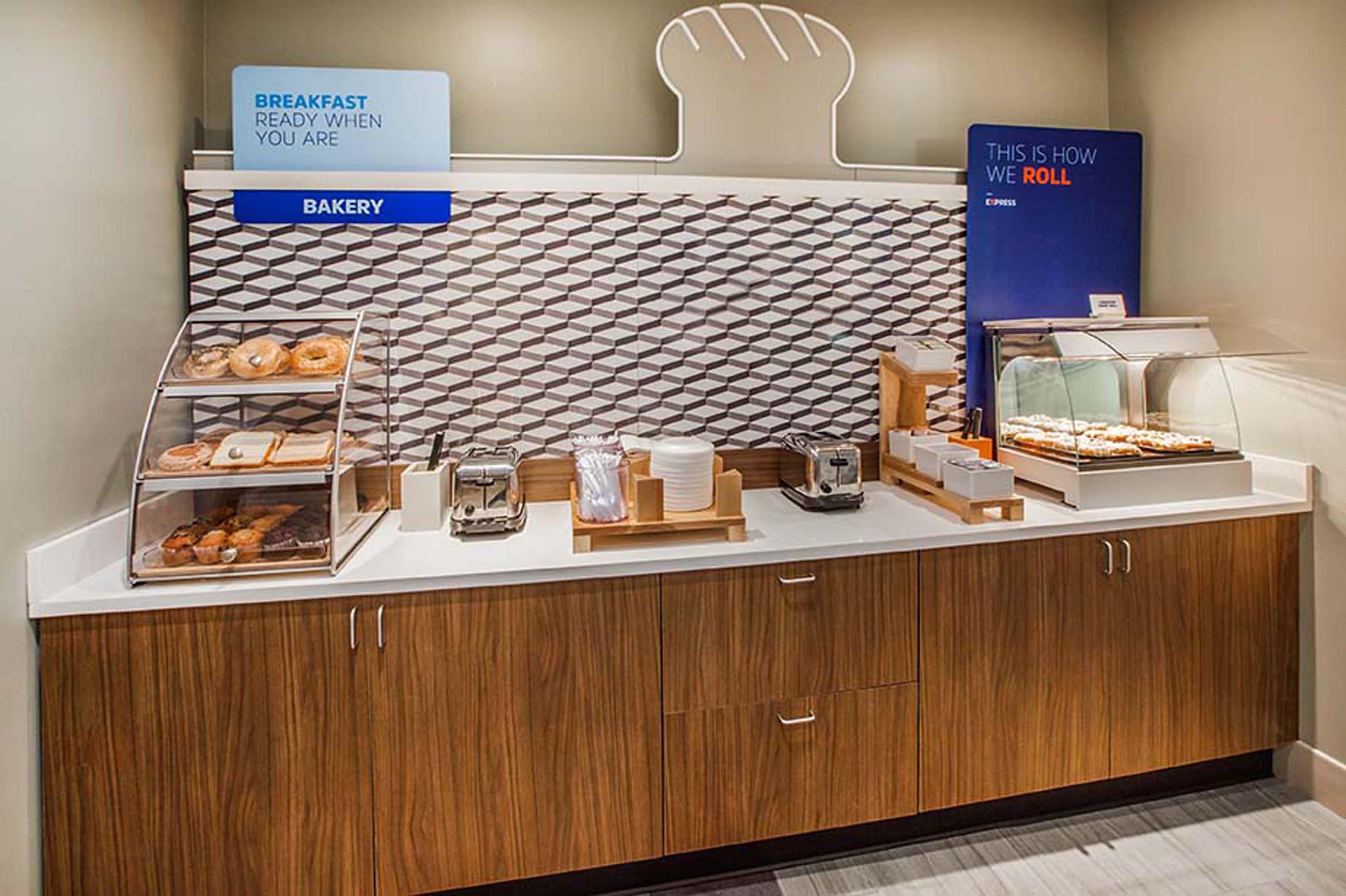 Holiday Inn Express & Suites Houston Nw - Hwy 290 Cypress By Ihg Bagian luar foto